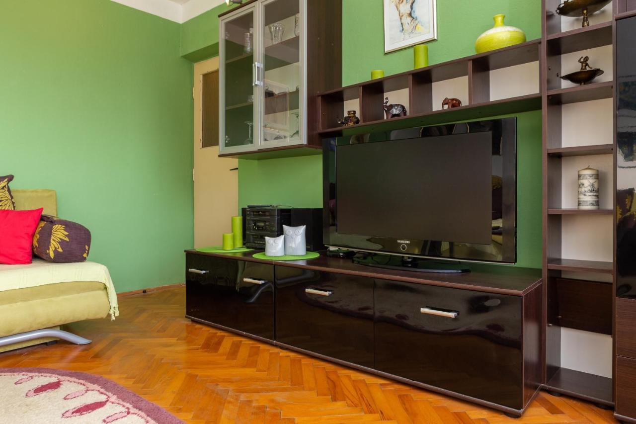 Edita - Apartment In Town Centre Makarska Exterior photo